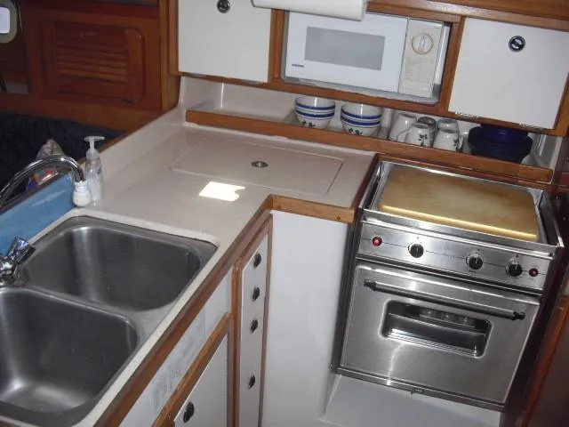 1997 Catalina 34 MK II