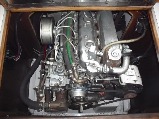 Universal M35 engine/30 HP