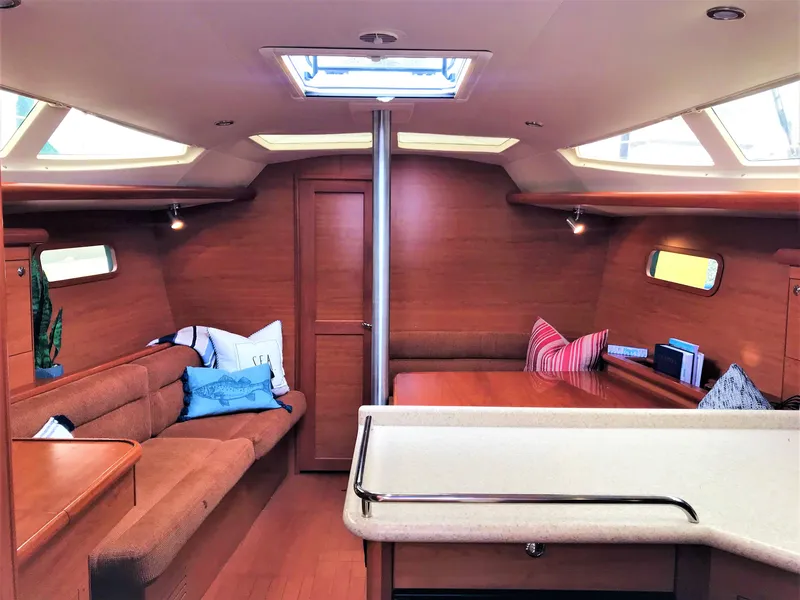 2011 Hunter e36