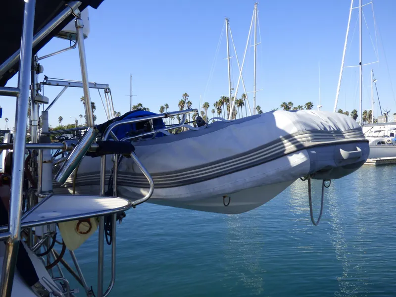 2006 Catalina 470