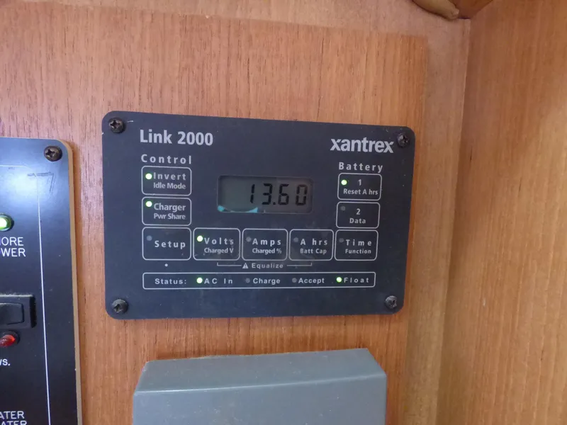 2006 Catalina 470