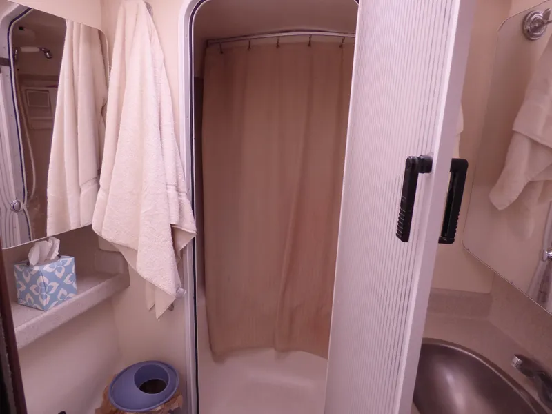2006 Catalina 470