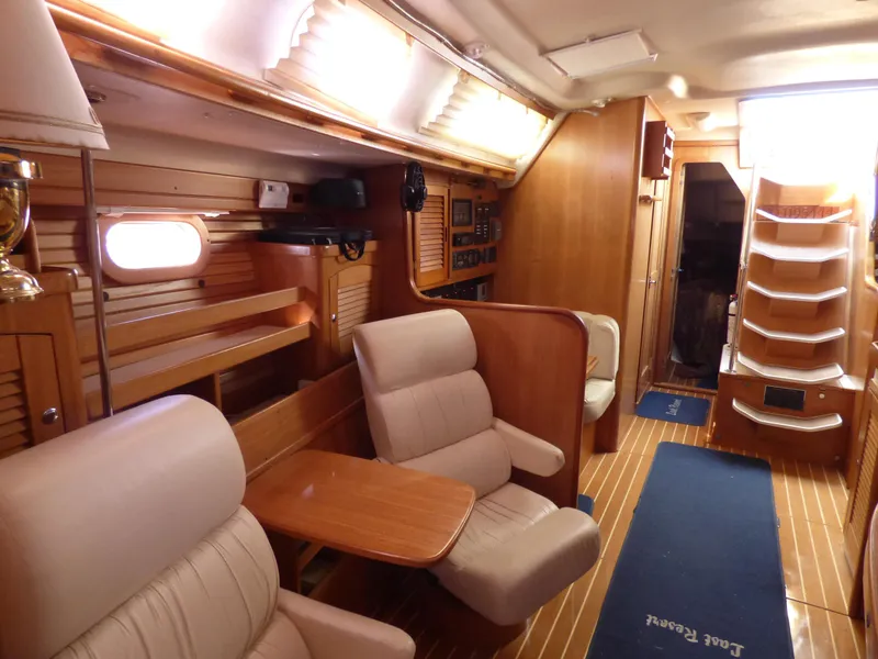 2006 Catalina 470