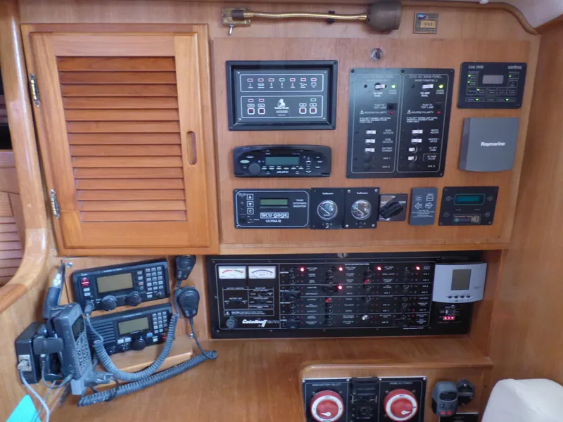 2006 Catalina 470