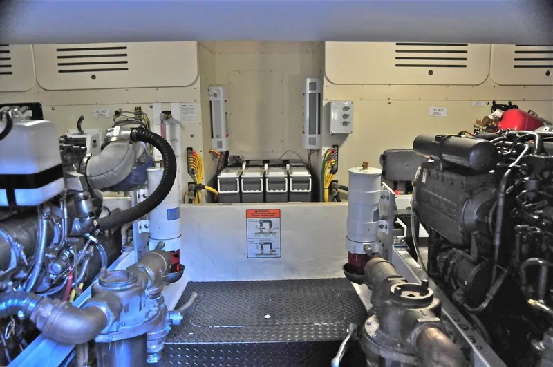 Twin 440hp Yanmar Diesel