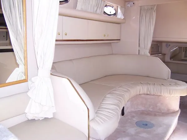 1998 Sea Ray Sundancer 330