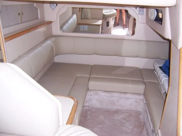 1998 Sea Ray Sundancer 330