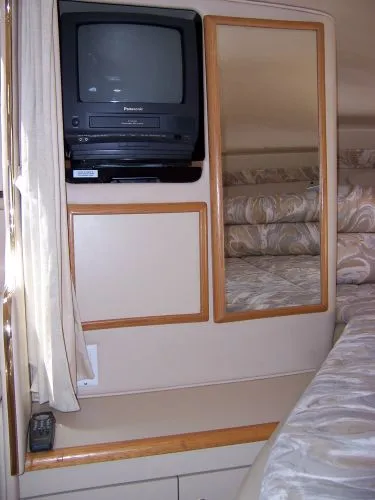 1998 Sea Ray Sundancer 330