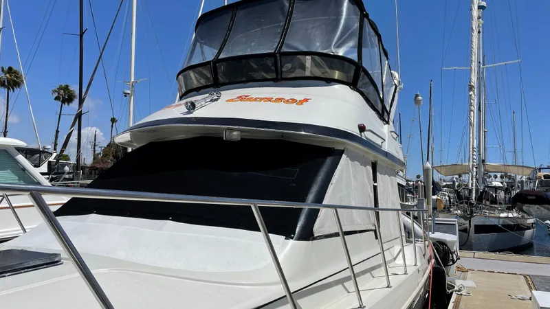 1993 Navigator 3300