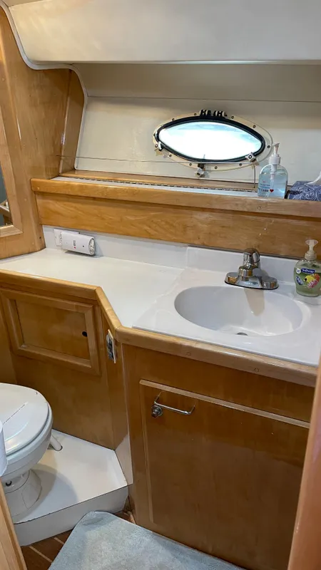 1993 Navigator 3300