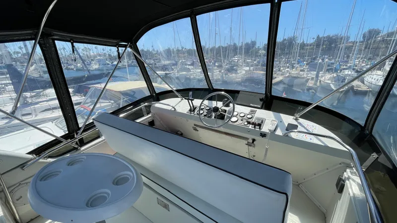 1993 Navigator 3300