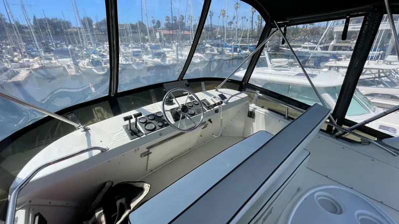 1993 Navigator 3300