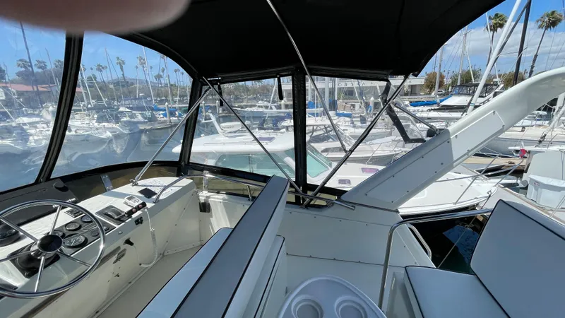 1993 Navigator 3300
