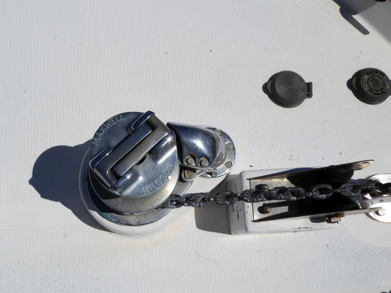Anchor windlass