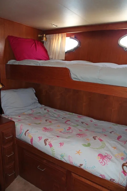 Guest suite bunks