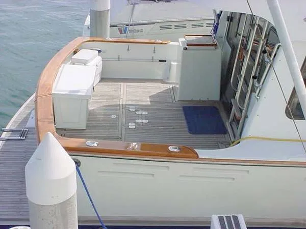 1987 Mikelson Motor Yacht with Cockpit