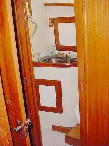 1987 Mikelson Motor Yacht with Cockpit