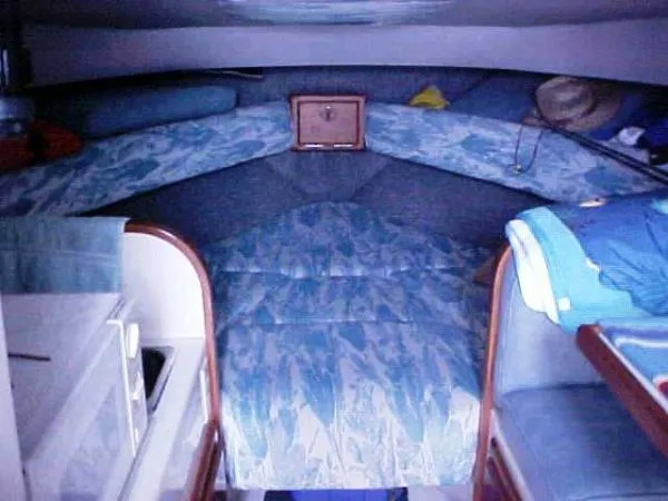 1994 Precision Flybridge Sedan