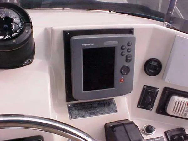 1994 Precision Flybridge Sedan