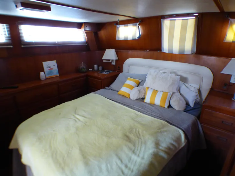 1985 Tung Hwa Motor Yacht-Offshore Yachts