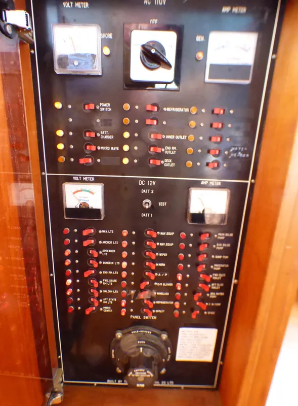 1985 Tung Hwa Motor Yacht-Offshore Yachts