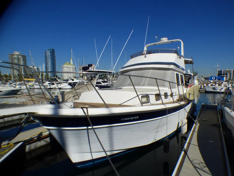 1985 Tung Hwa Motor Yacht-Offshore Yachts