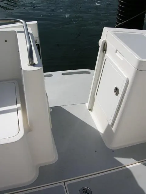 Transom door