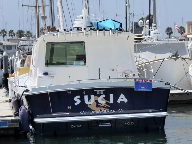Stern in slip