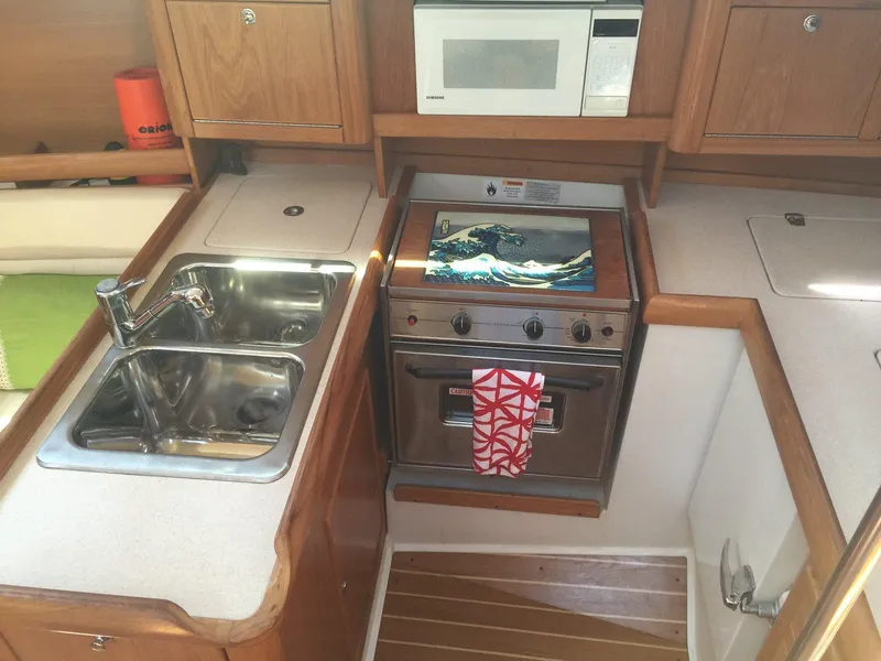 2003 Catalina 350