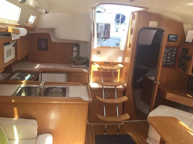 2003 Catalina 350