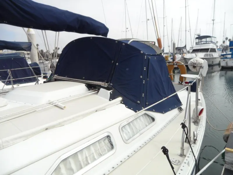 1986 Ericson 35 Mark III