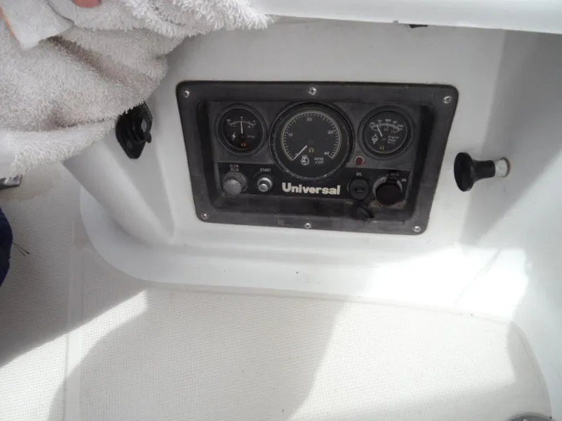 1986 Ericson 35 Mark III