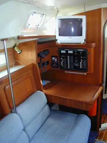 1996 Hunter Legend 37.5