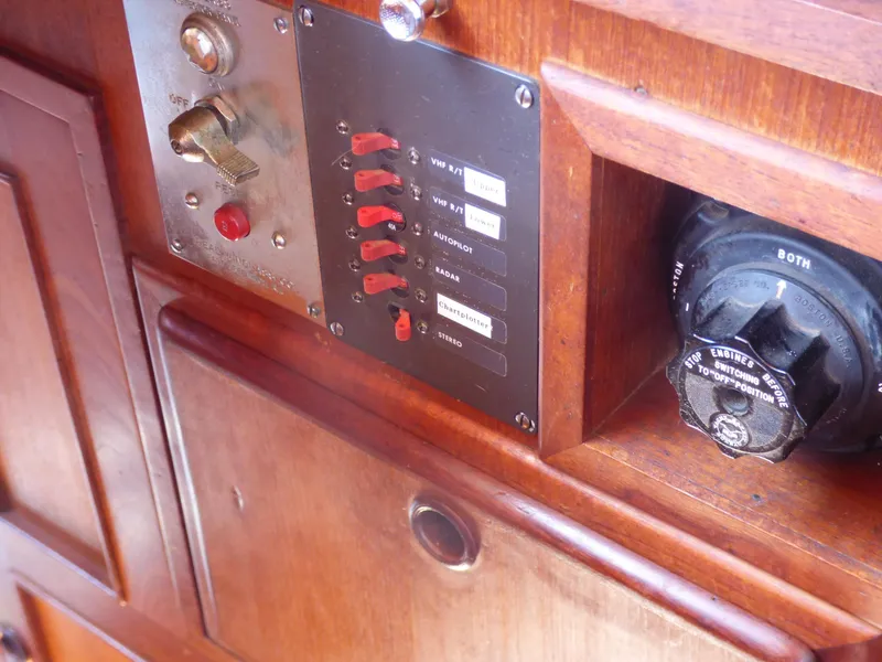 1979 C & L Trunk Cabin