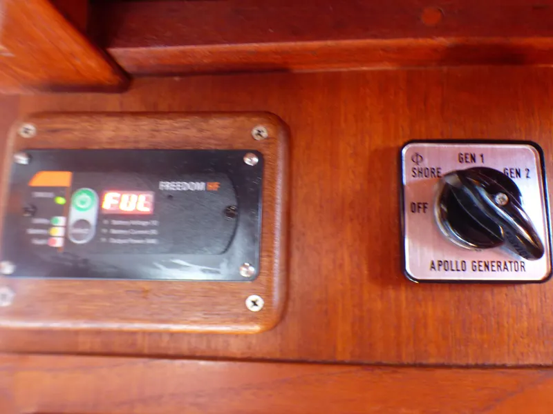 1979 C & L Trunk Cabin