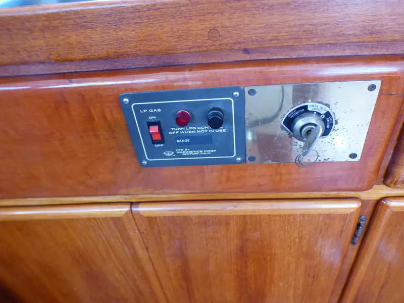 1979 C & L Trunk Cabin