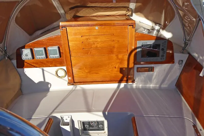 1973 Hinckley Pilot 35