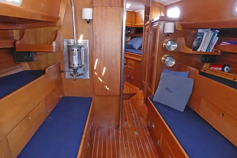 1973 Hinckley Pilot 35