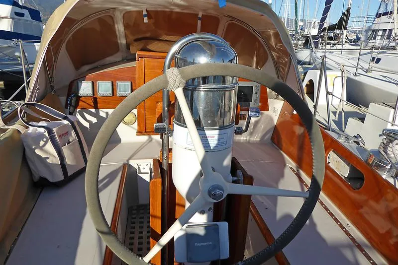 1973 Hinckley Pilot 35