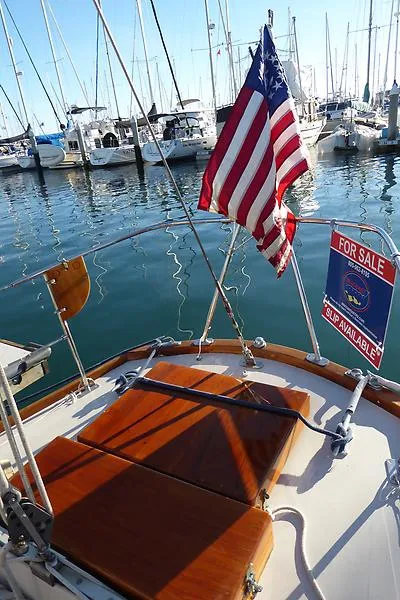 1973 Hinckley Pilot 35