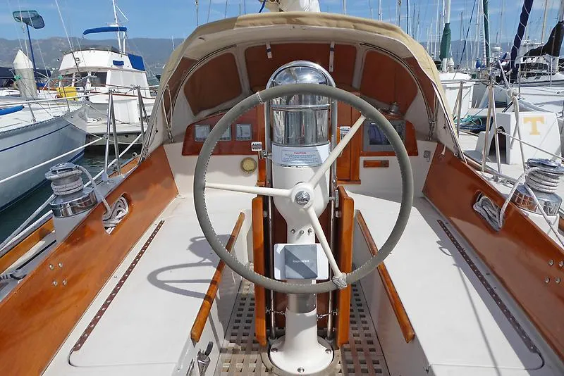1973 Hinckley Pilot 35