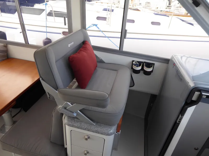 Copilot Seating