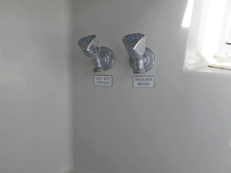 Raw and Salt Water Washdown Fittings