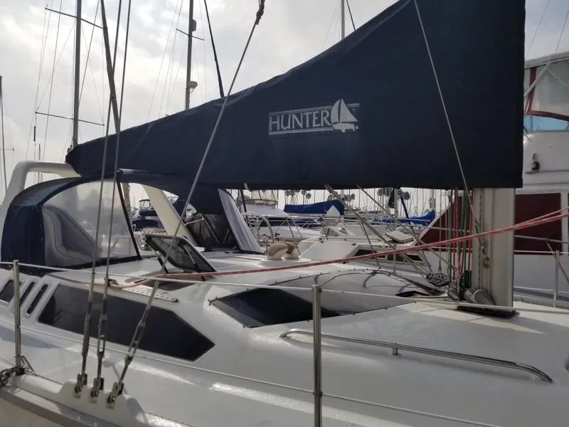 1996 Hunter 430