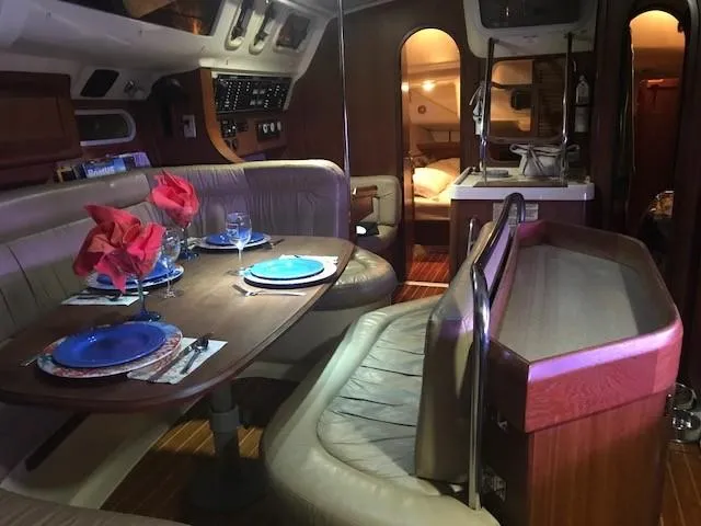 1996 Hunter 430