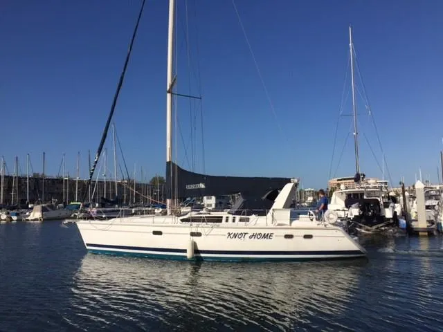 1996 Hunter 430