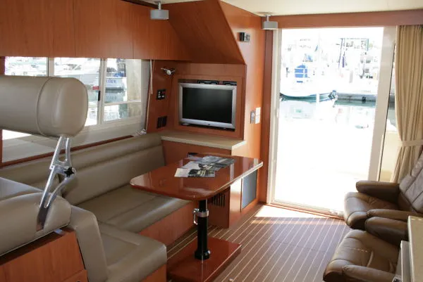 2009 Mainship Expedition
