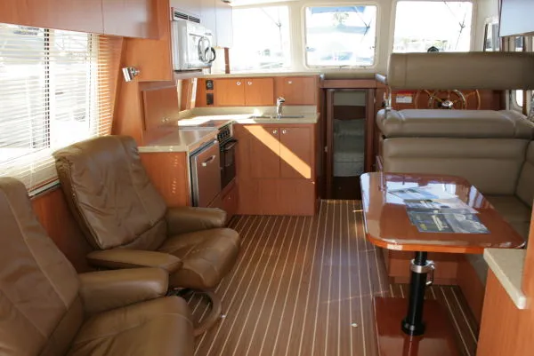 2009 Mainship Expedition