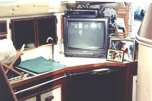 1985 Sea Ray Sedan Bridge