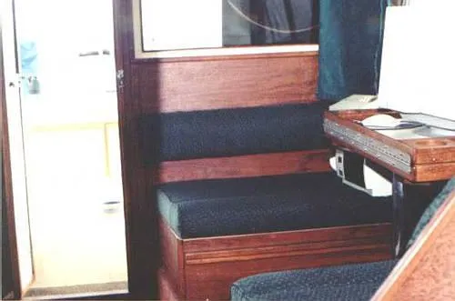 1985 Sea Ray Sedan Bridge